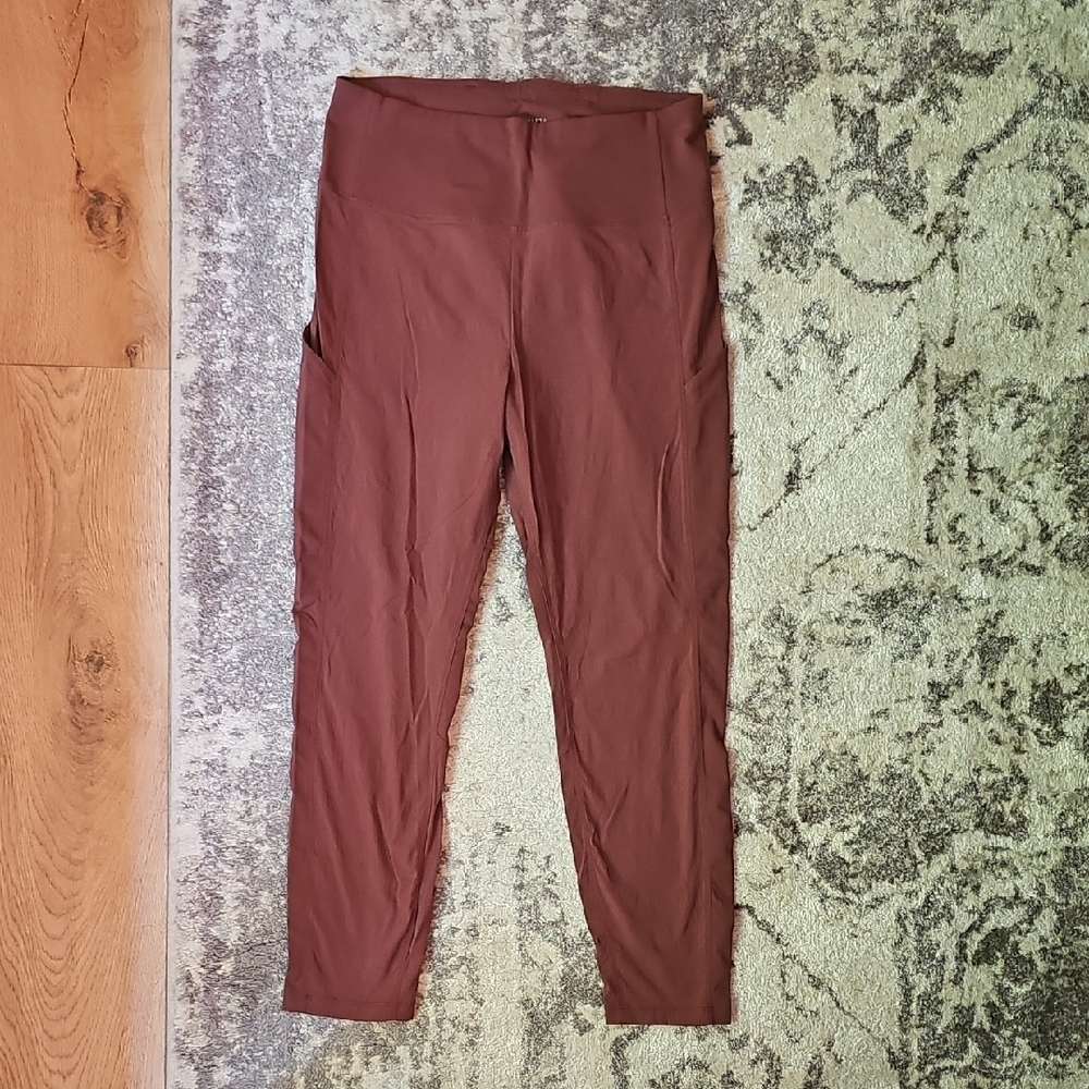 Athlets Trekkie Hybrid Crop Tight Size 10